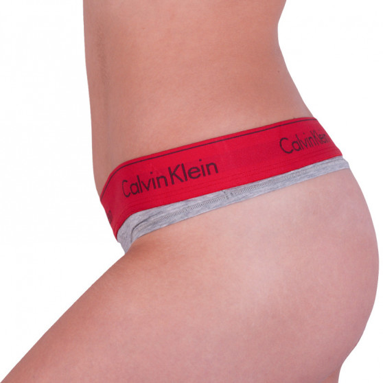 Sieviešu stringi Calvin Klein pelēks (F3786E-ZP3)