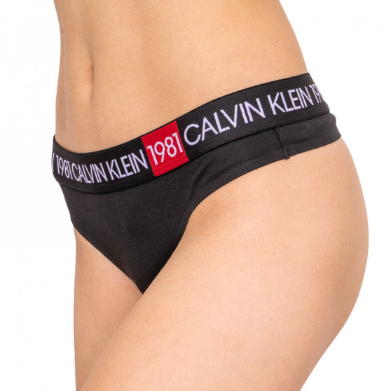 Sieviešu stringi Calvin Klein melni (QF5448E-001)