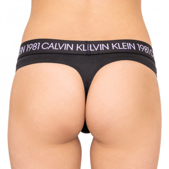 Sieviešu stringi Calvin Klein melni (QF5448E-001)