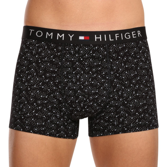 Vīriešu komplekts Tommy Hilfiger bokseršorti un zeķes dāvanu kastītē (UM0UM03048 0GU)